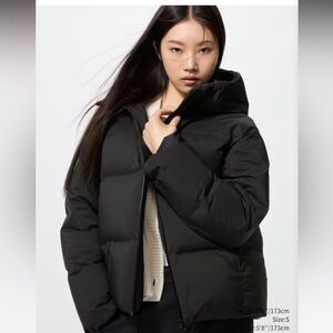 UNIQLO SHORT BLACK PUFFER JACKET 🖤